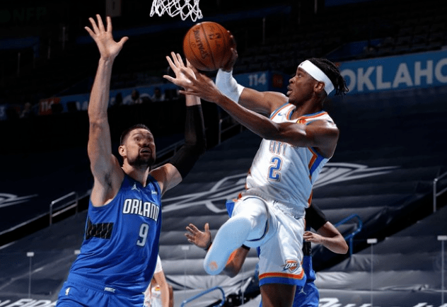 28, 步行者末节崩盘负于魔术队  