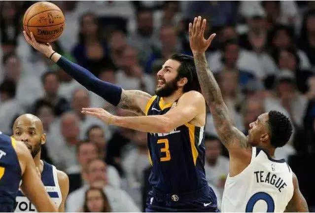  唐斯双20+领衔全队，森林狼击退尼克斯守住前八  