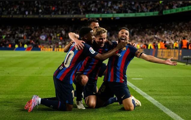  西汉姆联定位球防守严密零封对手